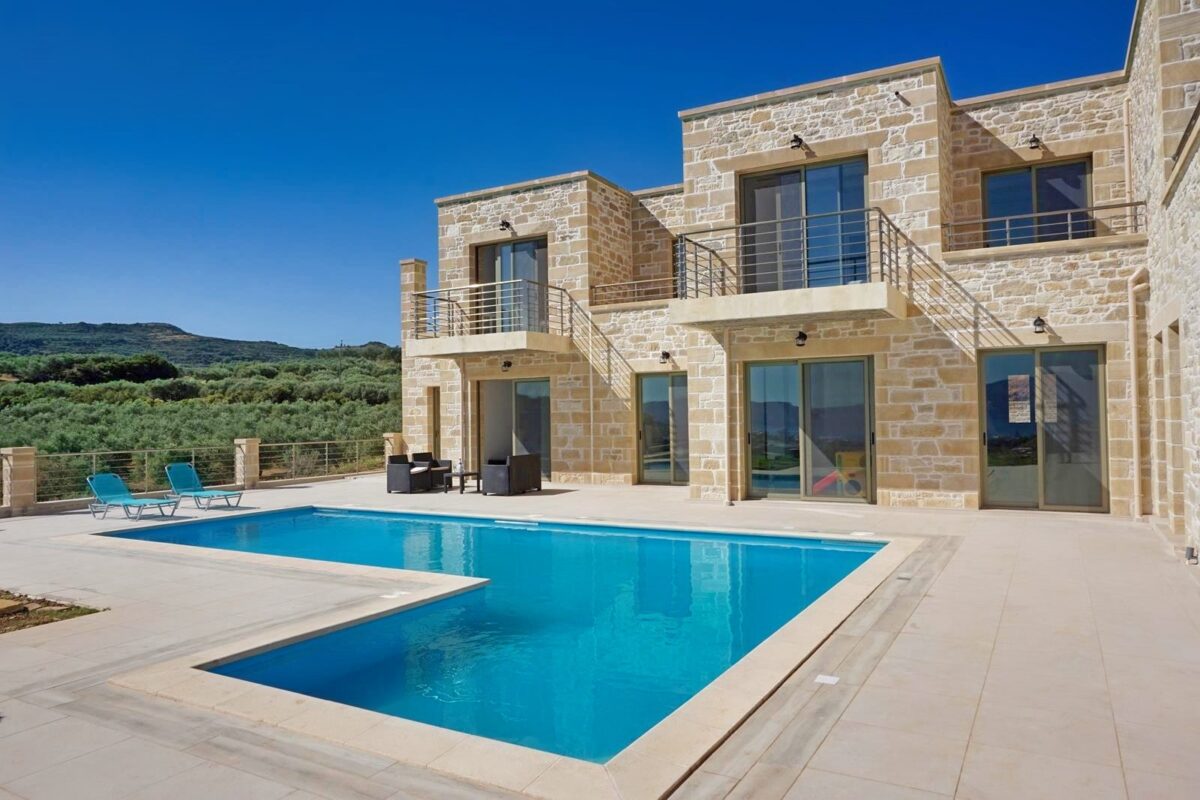 For sale 3 separate villas in Kissamos, Crete