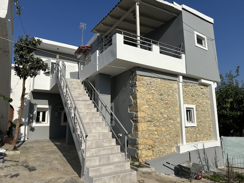 Villa in Pigi - view 1