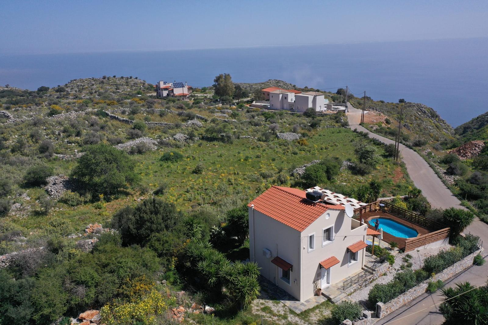Villa in Kefalas - view 1