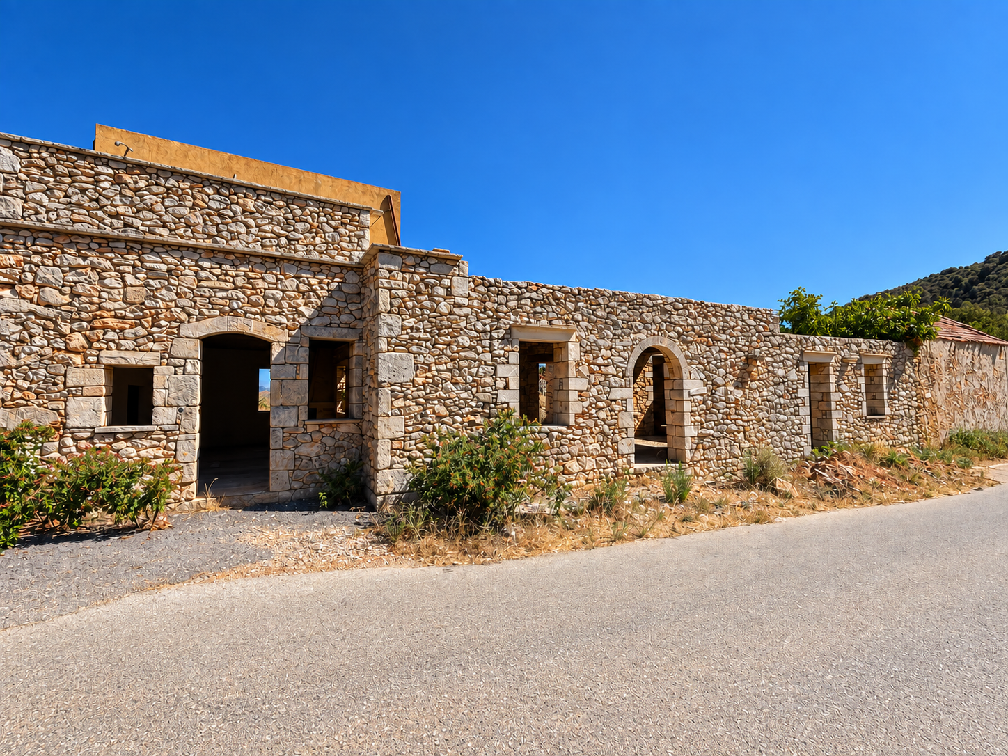 Thumbnail of http://Unfinished%20stone%20property%20with%20exceptional%20restoration%20potential%20(3-house%20complex)